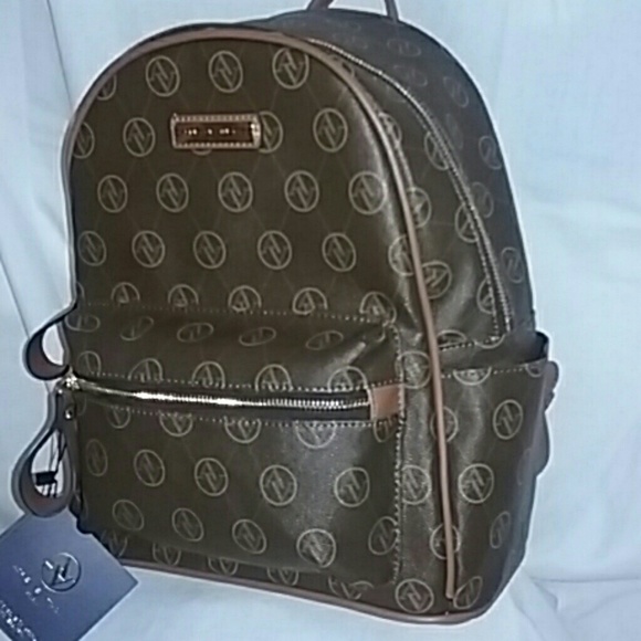 AV BACKPACK