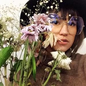 Meet your Posher, Abigail