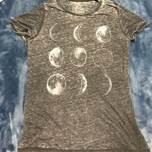 Grey vintage moon tee