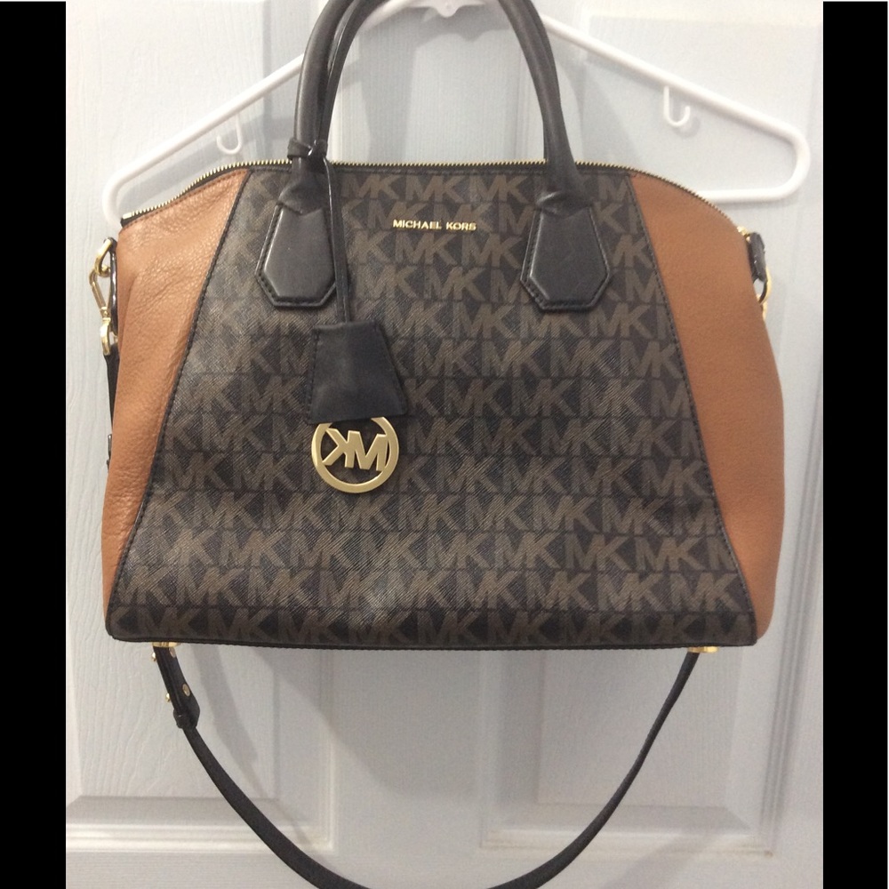SOLD.  Shoulder bag