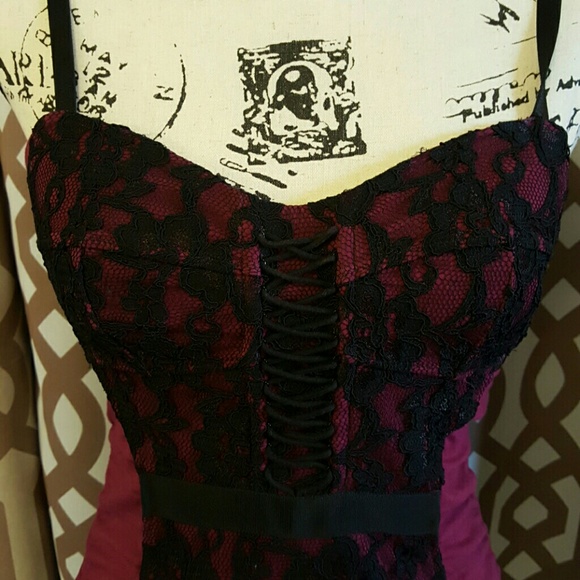 Victoria's Secret Lace Inlay Bodycon Dress - Picture 2 of 4