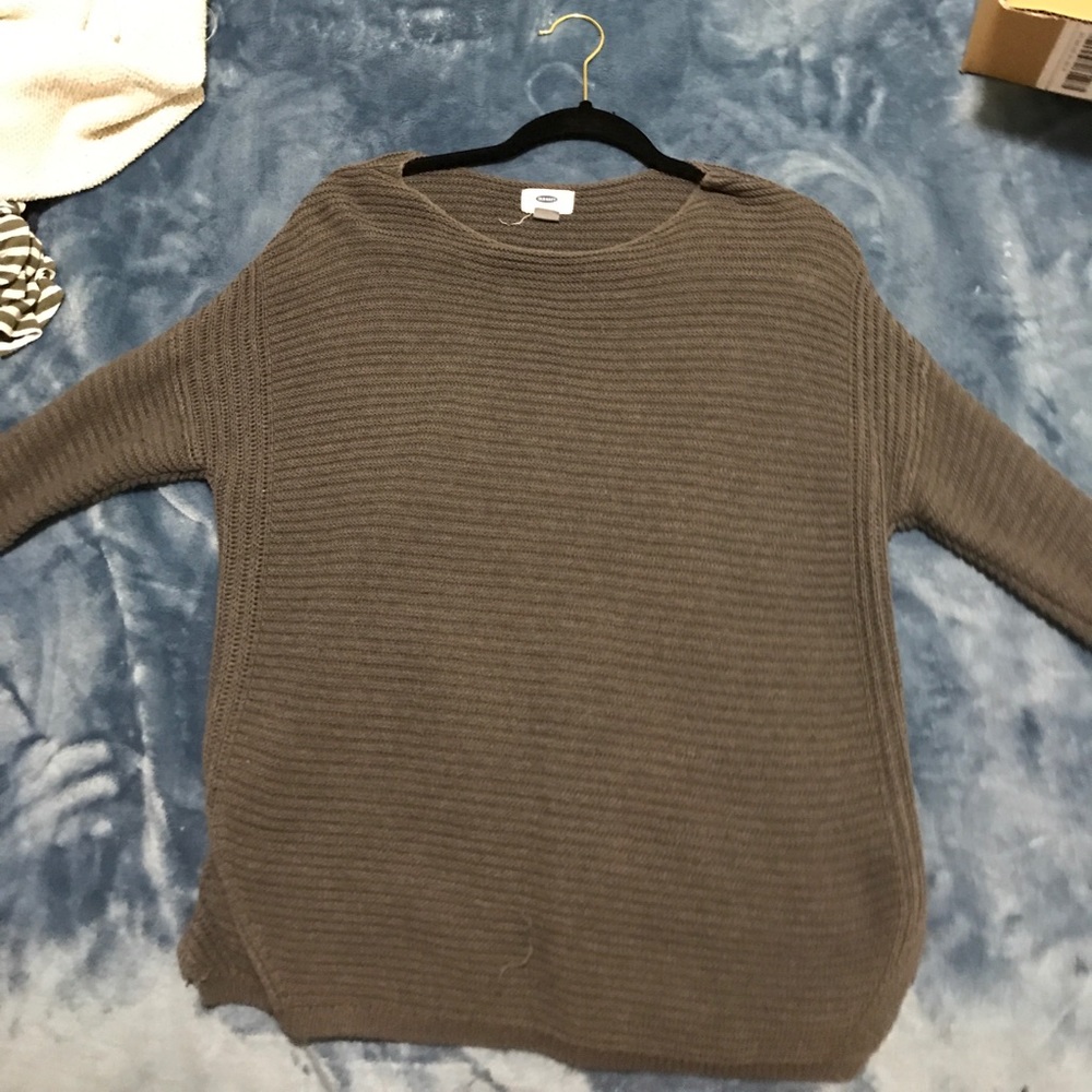 Grey knit sweater