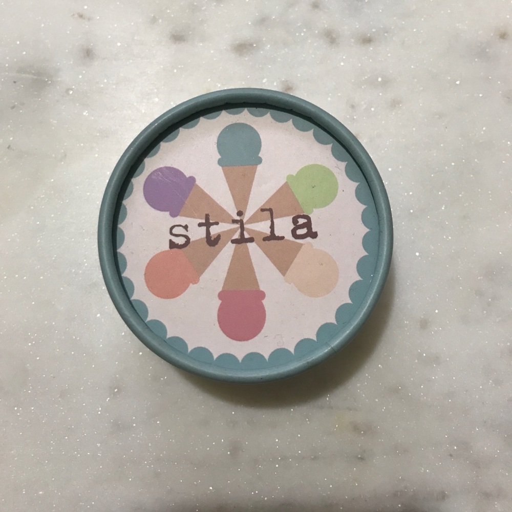 Stilla Eyeshadow Trio in Neapolitan