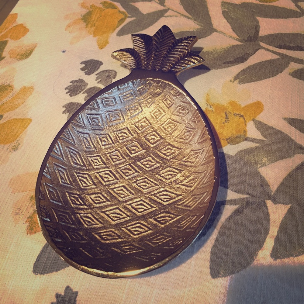 Gold Pineapple