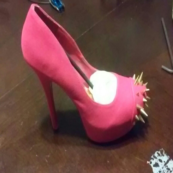 Pink platform heels - Picture 2 of 3