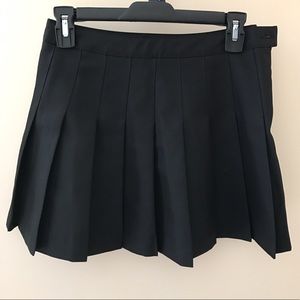 Forever 21 pleaded skirt