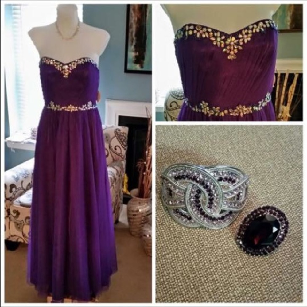 🌸HP🌸NEW PURPLE GOWN