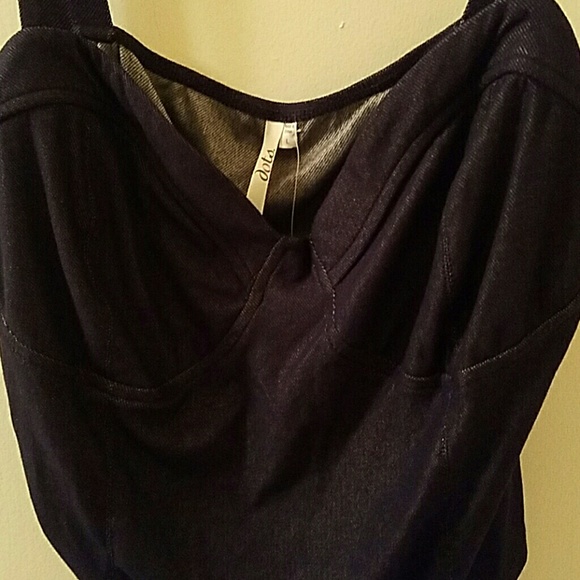 top - Picture 3 of 3