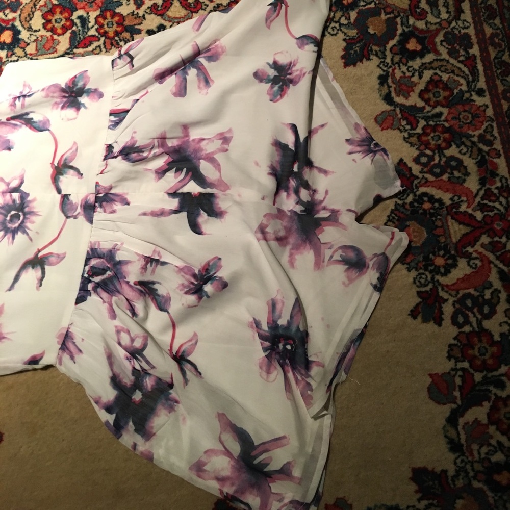 Romper - Picture 3 of 4