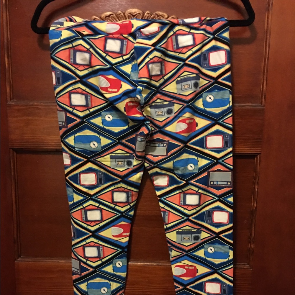 Lularoe OS Leggings w/ vintage TVs and Radios