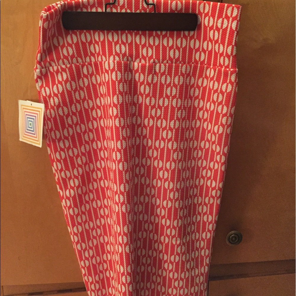 BNWT Red Cassie