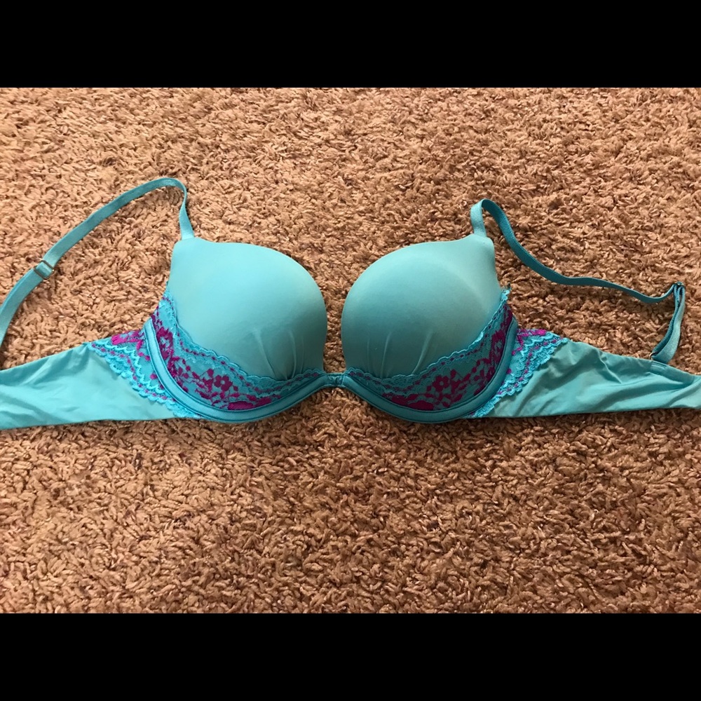 VS Bra