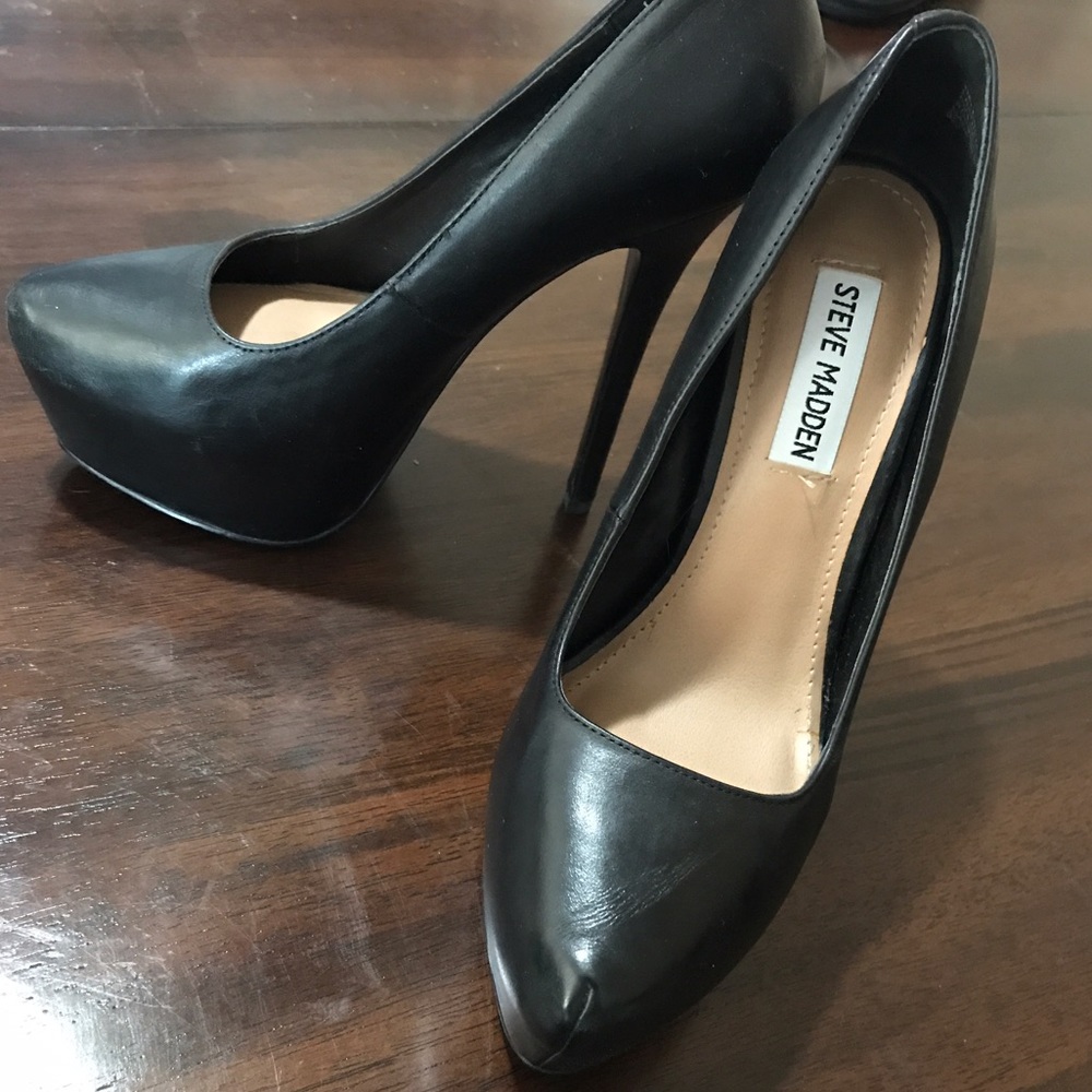 Steven Madden Delerius pumps
