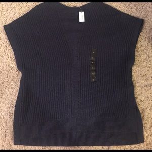 NWT Banana Republic Sweater with Side Snaps - XL