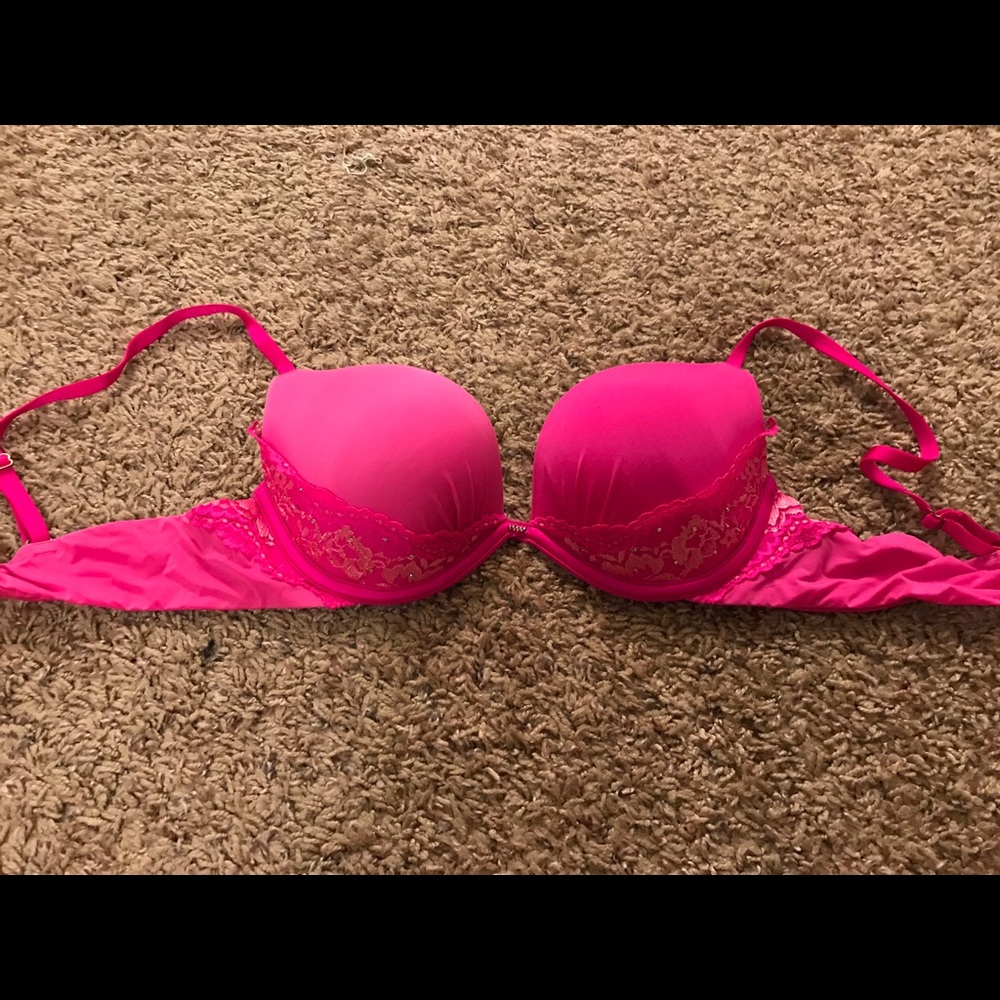 VS Bra