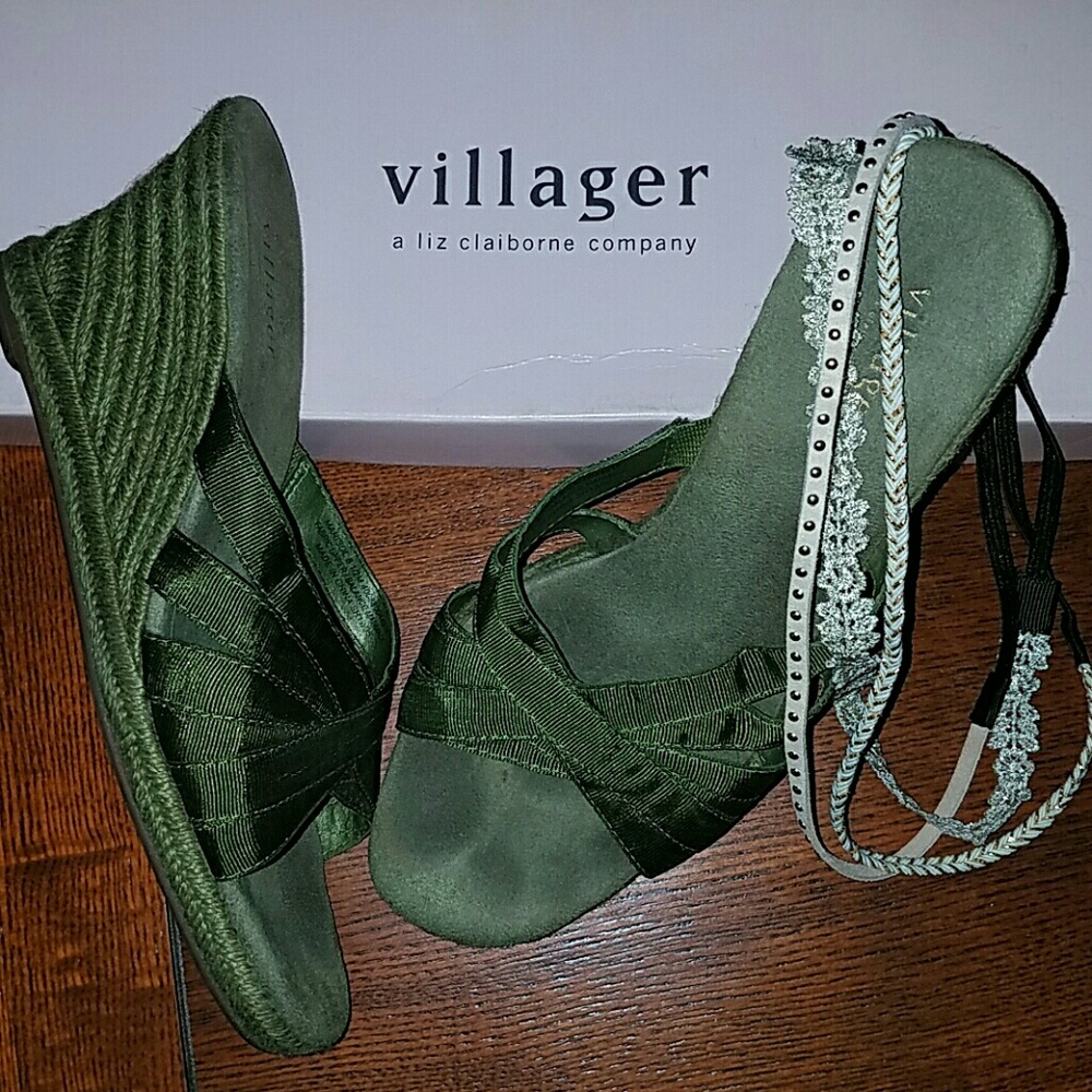 Liz claiborne Villager open toe wedge