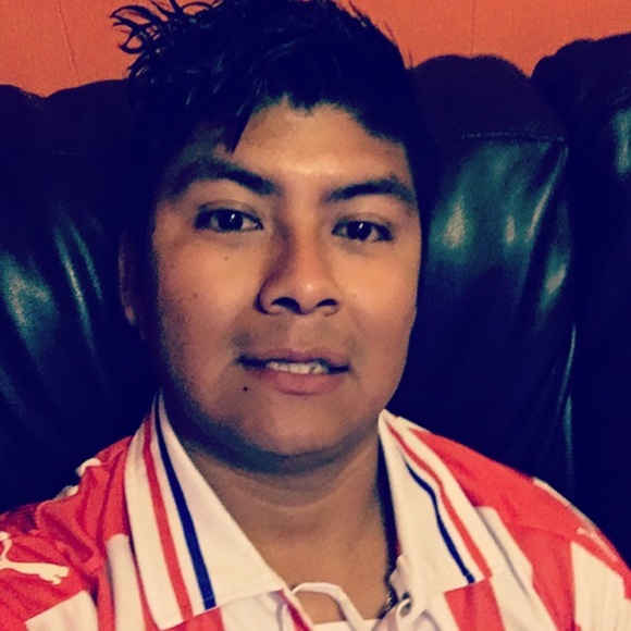 Meet your Posher, Carlos - Picture 1 of 1