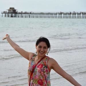 Meet your Posher, Adriana