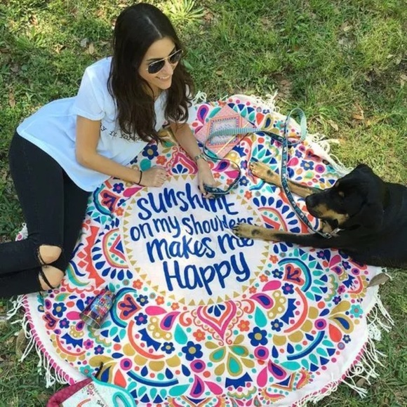 ROUND BEACH TOWEL/THROW, SUNSHINE ON MY SHOULDERS - Picture 2 of 6
