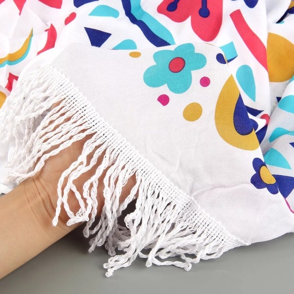 ROUND BEACH TOWEL/THROW, SUNSHINE ON MY SHOULDERS - Picture 6 of 6