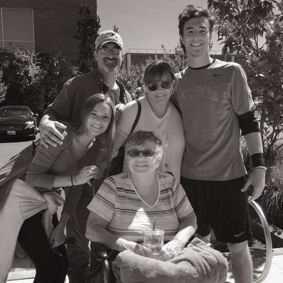 Meet your Posher, Stephanie - Picture 5 of 7