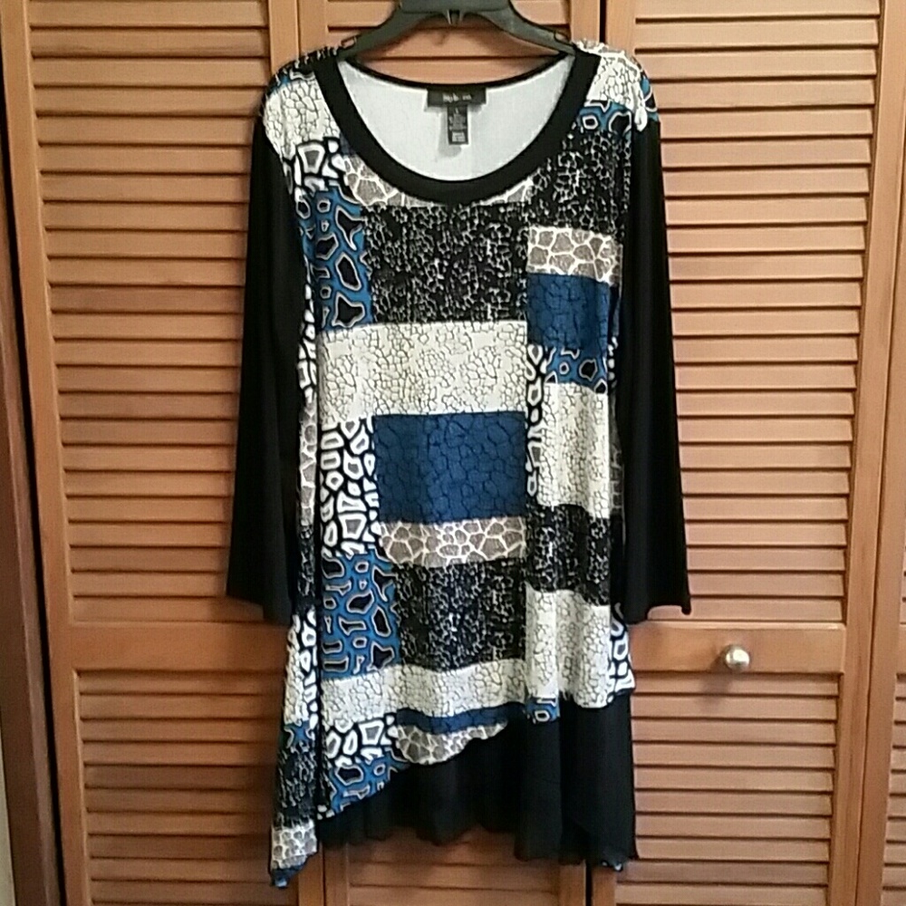 Bundle of two Style & co Tunics