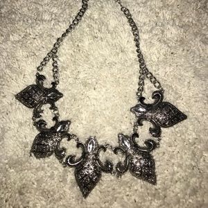 Silver sleek necklace