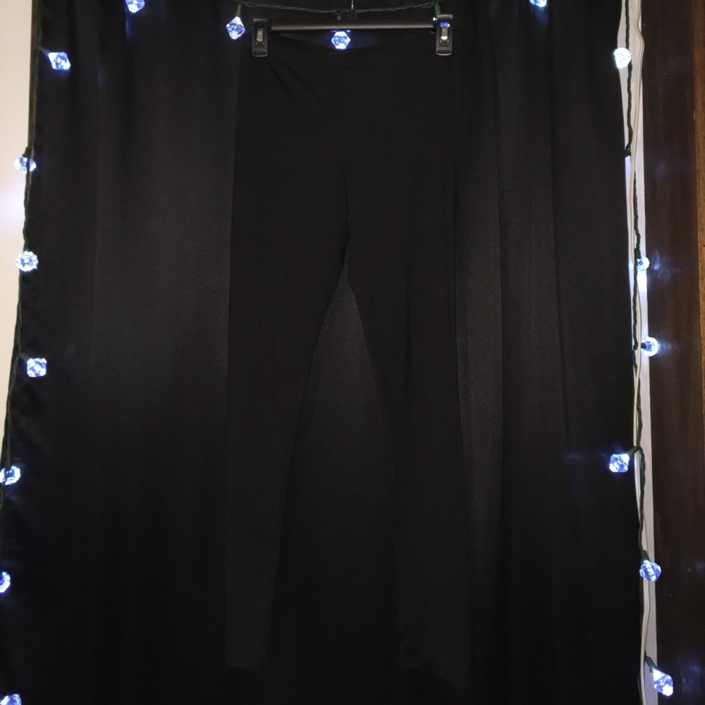 Black leggings!