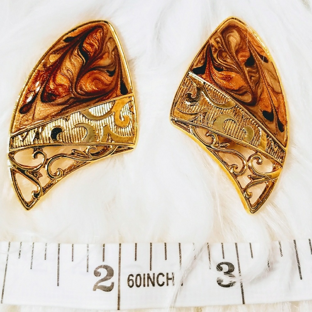 ❇️ Golden large clip earrings ❇️