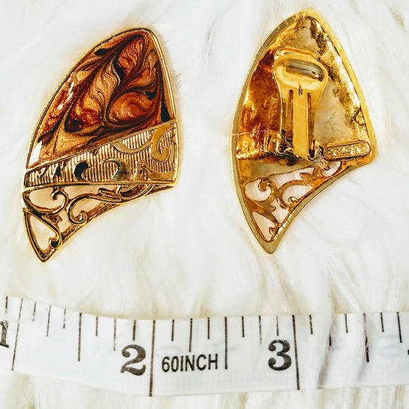 ❇️ Golden large clip earrings ❇️ - Picture 2 of 2