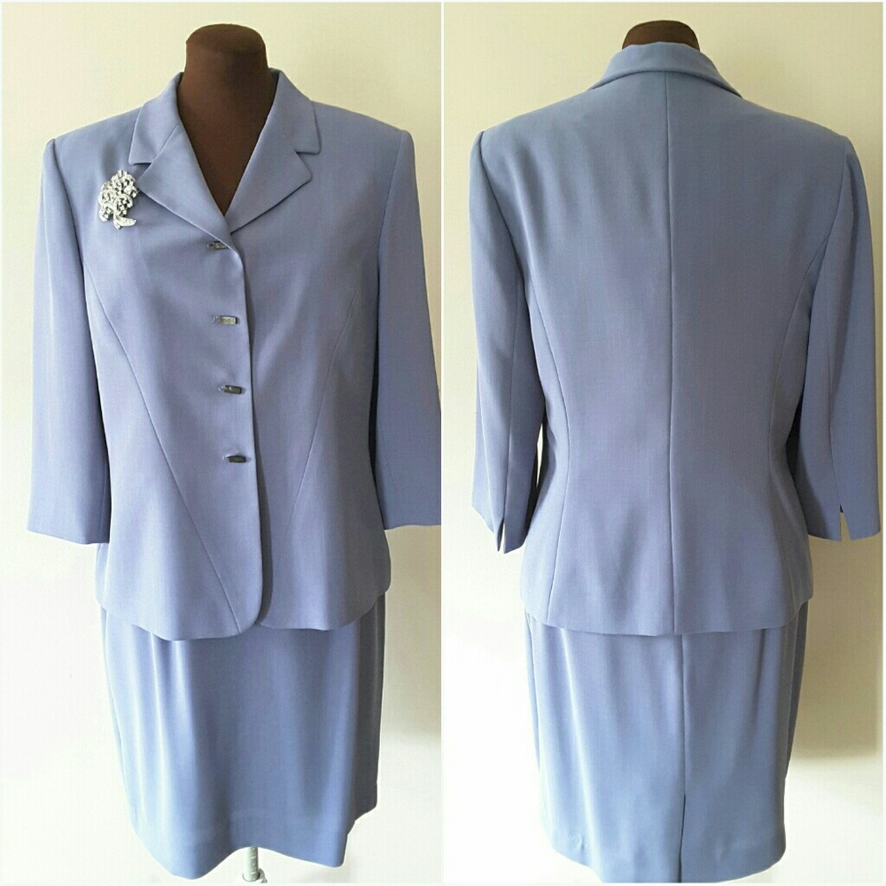 💜💙💜Anne Klein 2 Piece Suit💜💙💜