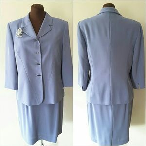 💜💙💜Anne Klein 2 Piece Suit💜💙💜
