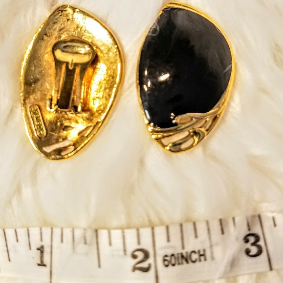 ❇️ Statement clip on earrings ❇️ - Picture 3 of 3