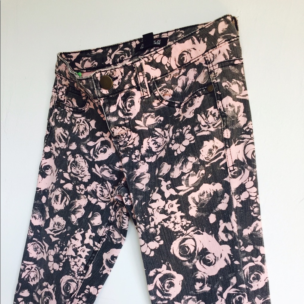 Flowered Jeans! - Picture 2 of 2