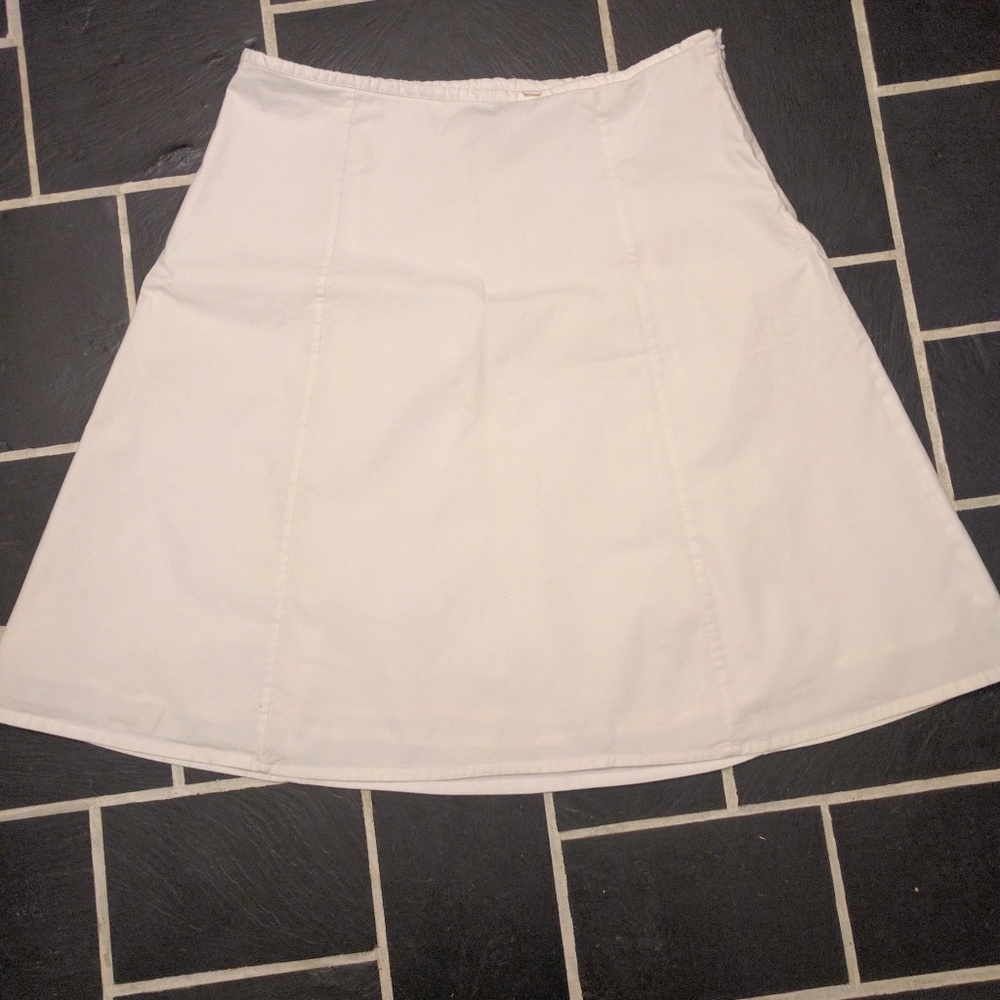 GAP white A-line skirt