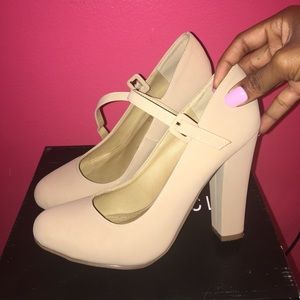 Women's Nude Chunky Heels
