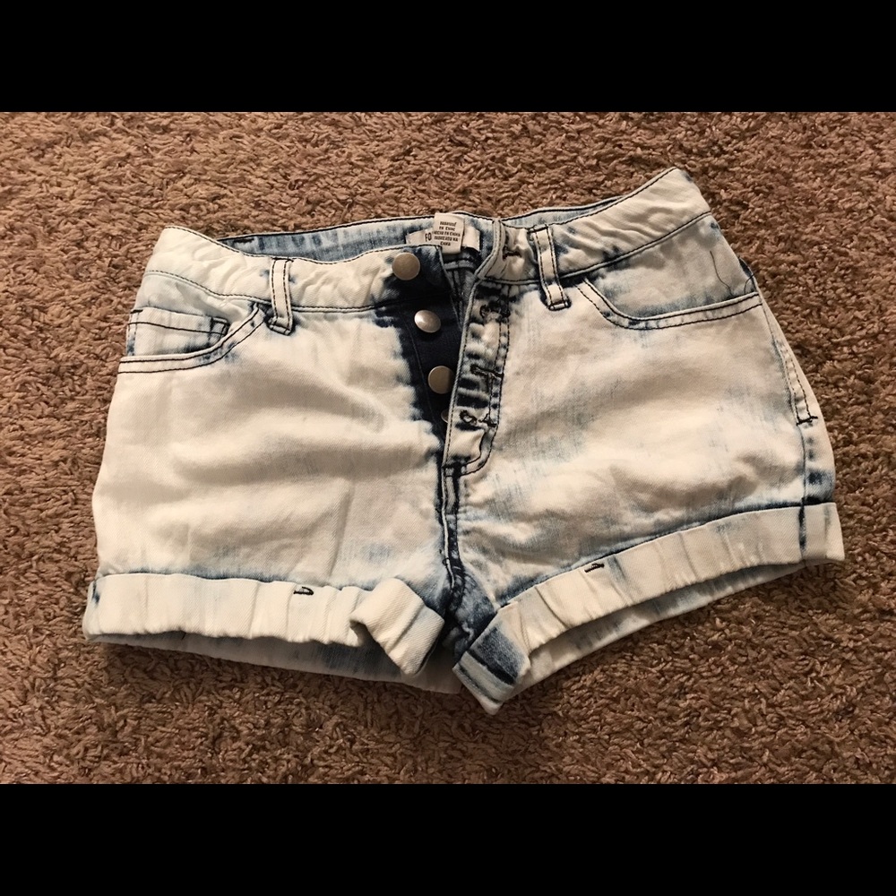 acid wash shorts