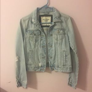 Abercrombie & Fitch light denim jean jacket