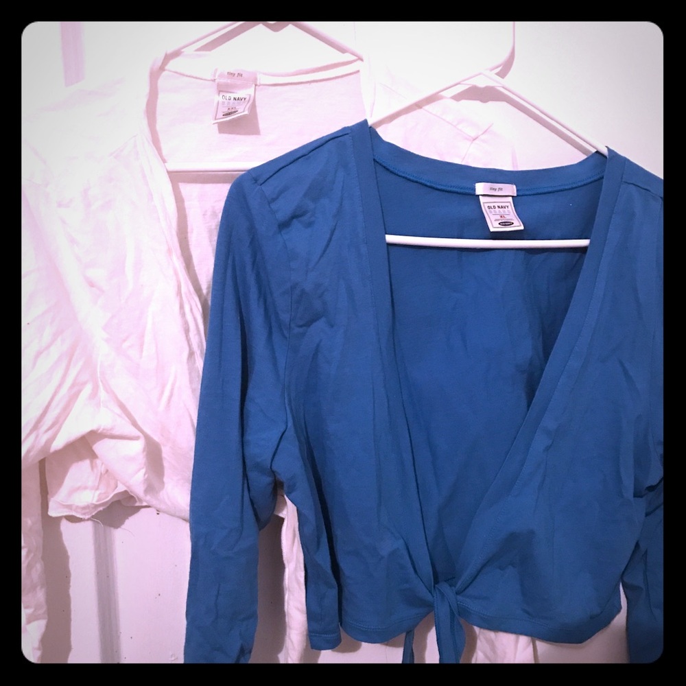 💕FINALPRICE!👗Two Old Navy Long Sleeve Tie Wraps!