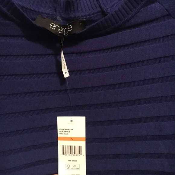 Navy classic sweater - Picture 2 of 2