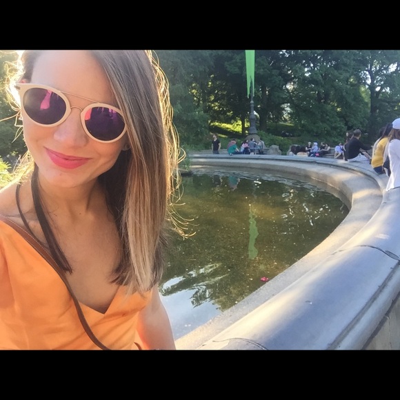 Meet your Posher,  Leonor - Picture 3 of 10