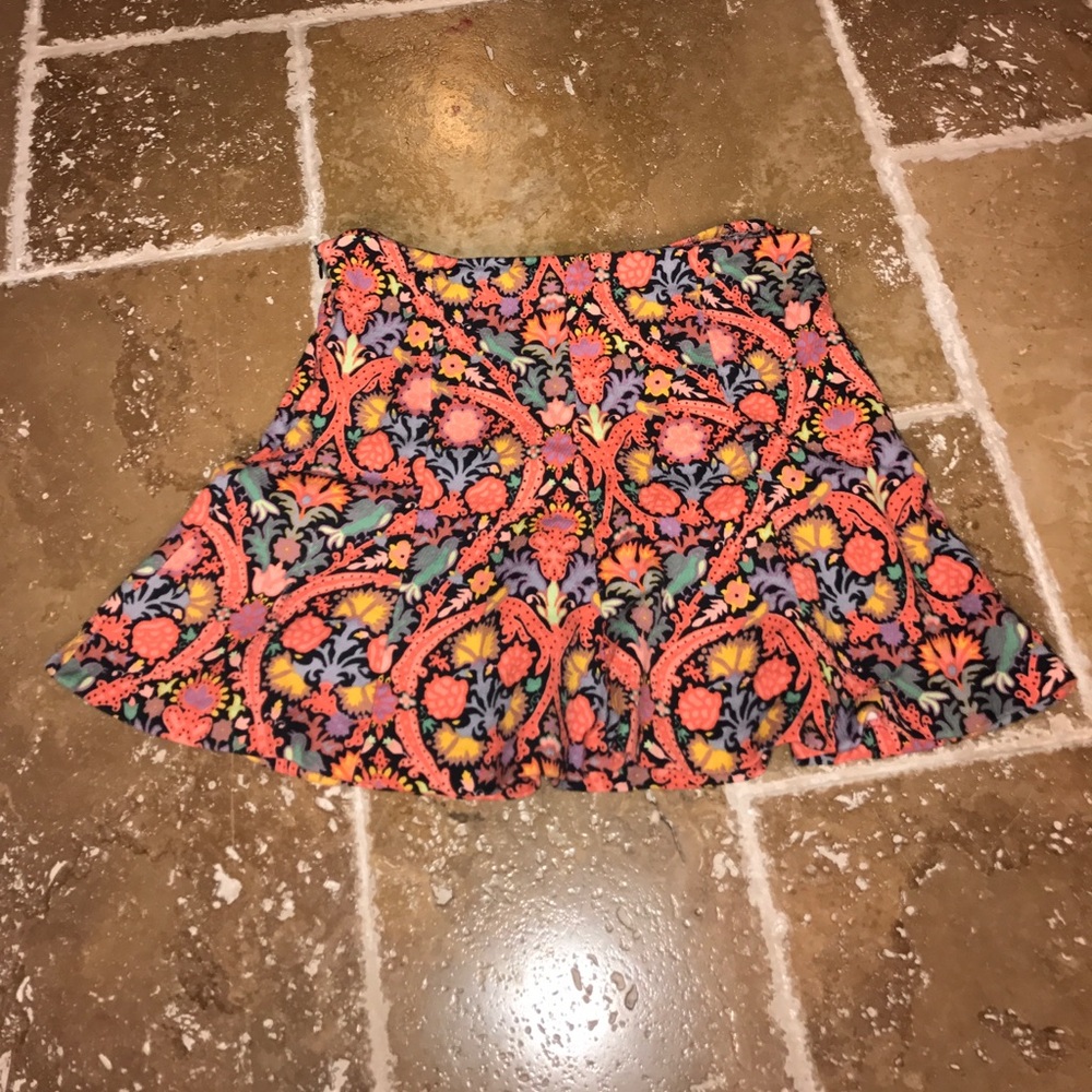 ZARA PRINTED MINI SKIRT