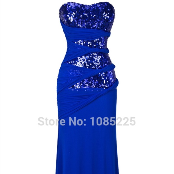 Formal gown - Picture 2 of 2