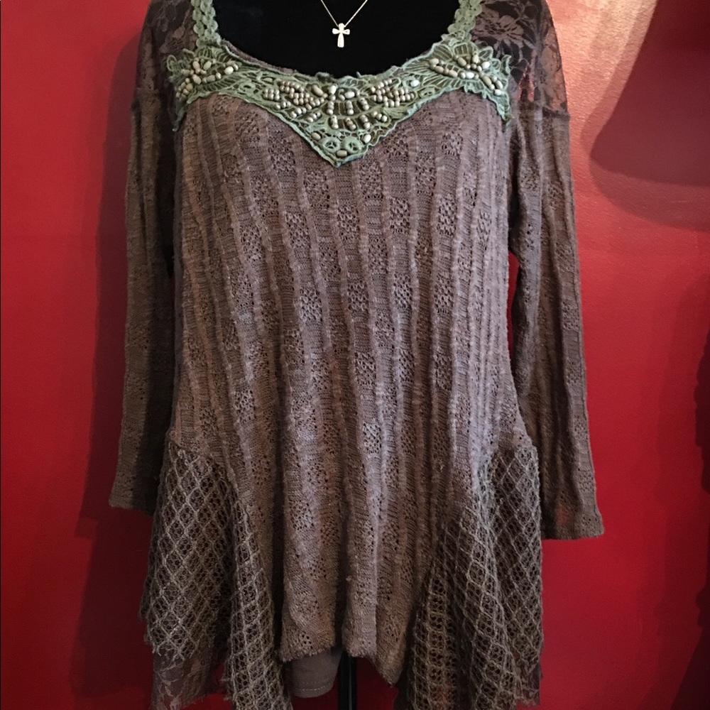 Pretty Angel lace top