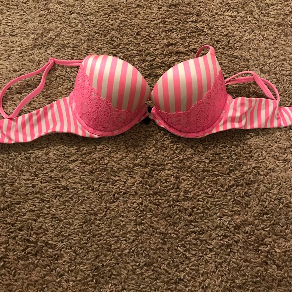 VS Bra