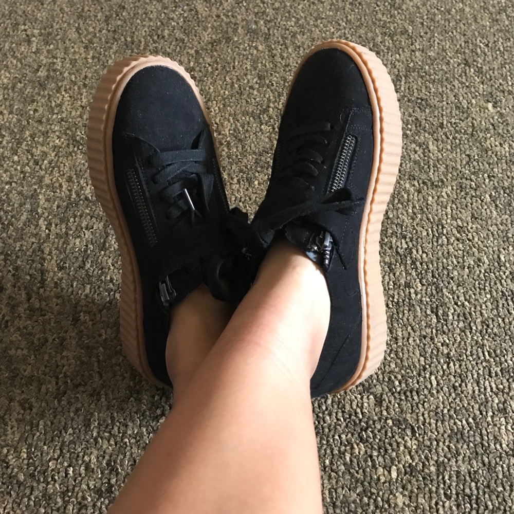 Platform sneakers