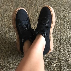 Platform sneakers