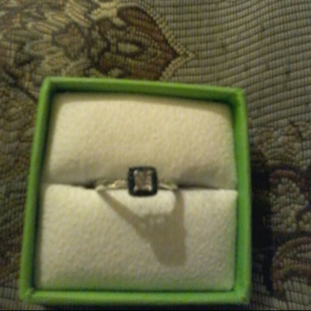 Blue and diamond diamond ring 1/4 diamonds