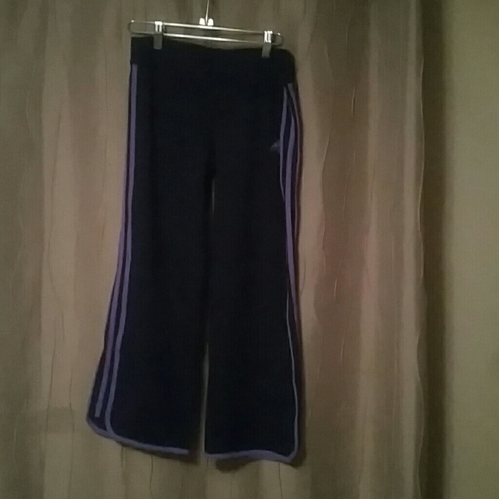 Adidas navy blue w/ purple Capri pan