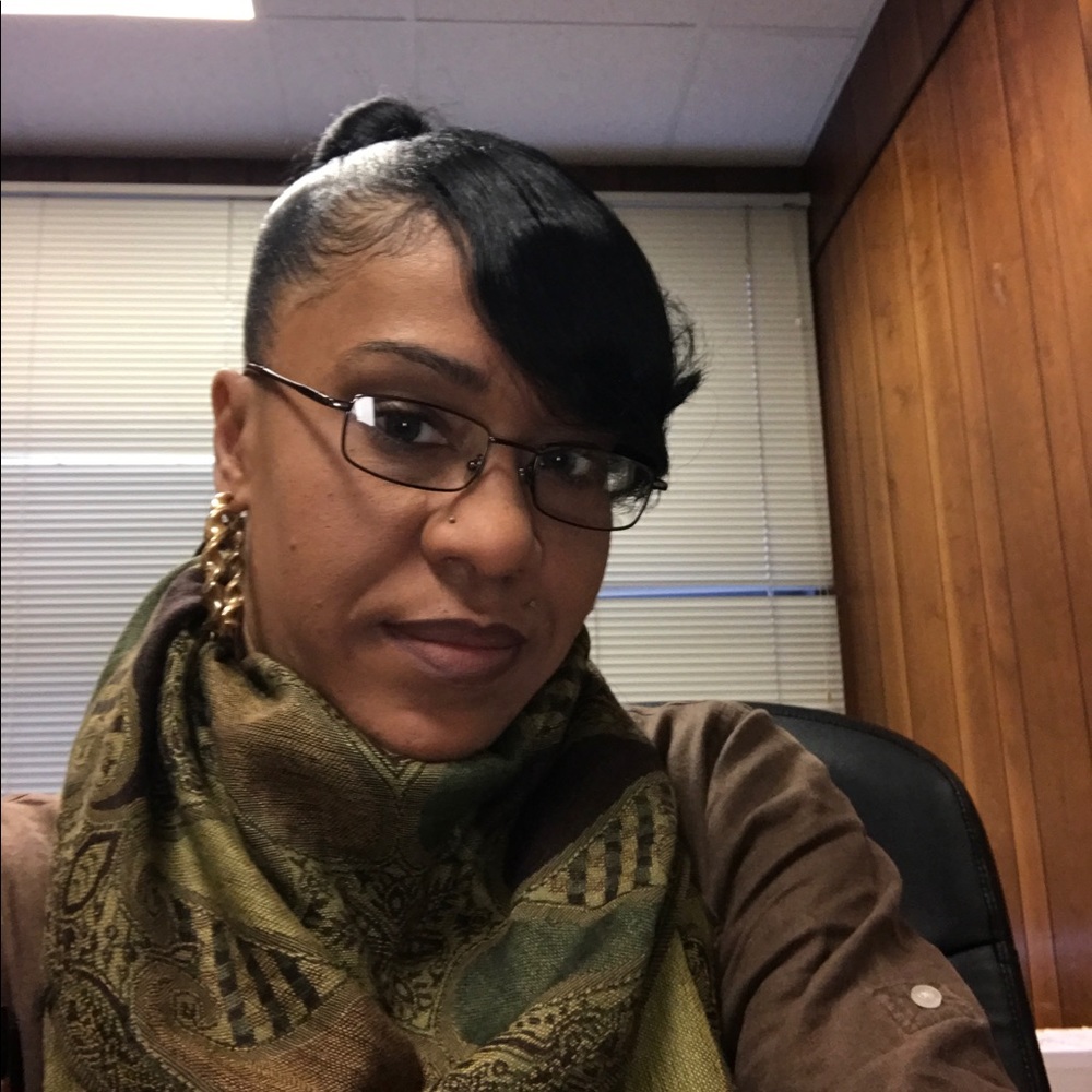 Meet your Posher, Shantyse